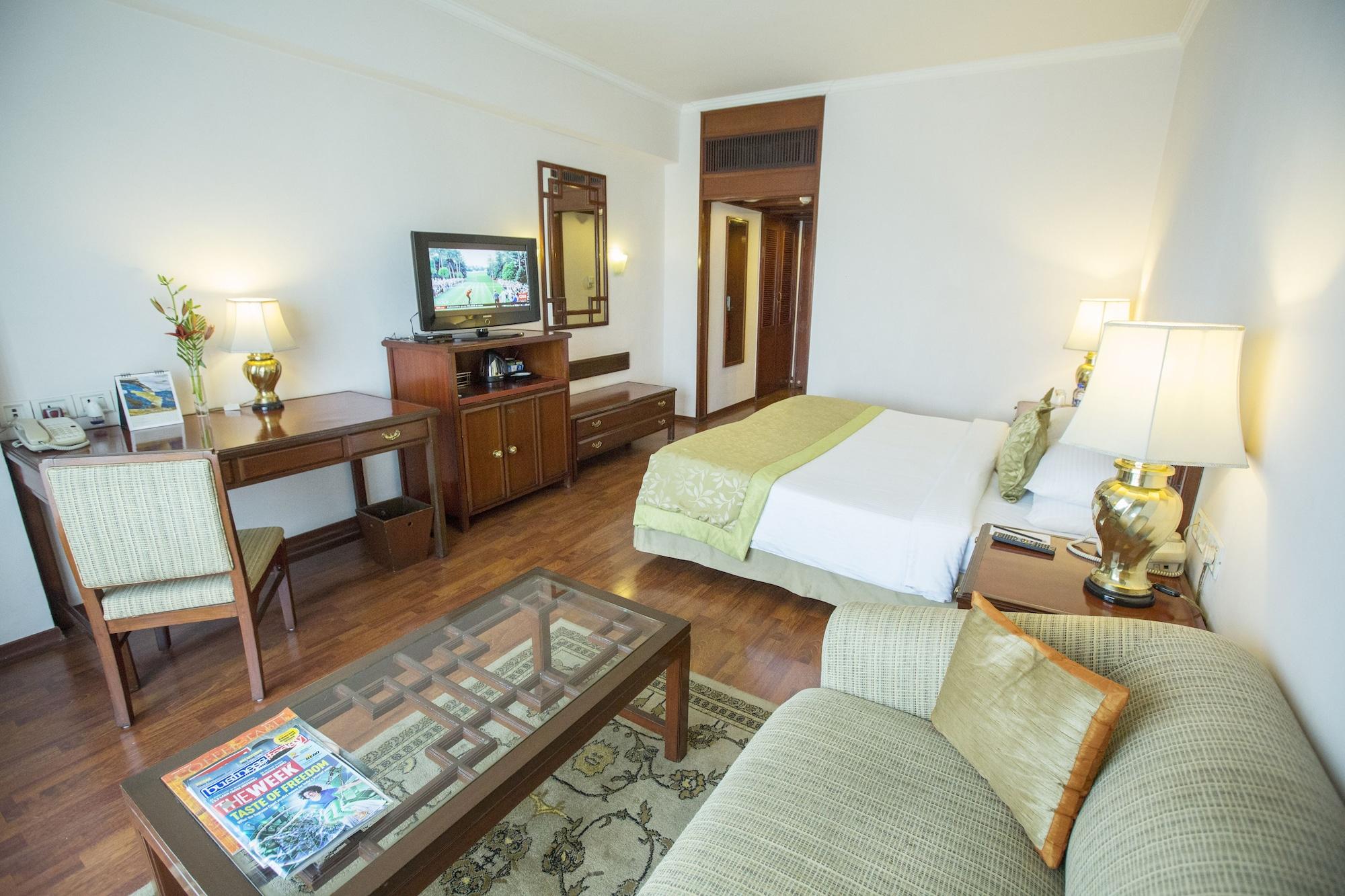 Taj Banjara Hotel Хидерабад Екстериор снимка A room at the Taj Bengal